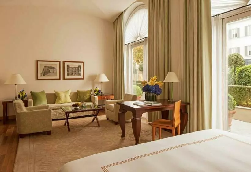 سوئیت جونیور با چشم‌انداز باغ, Four Seasons Hotel Milano