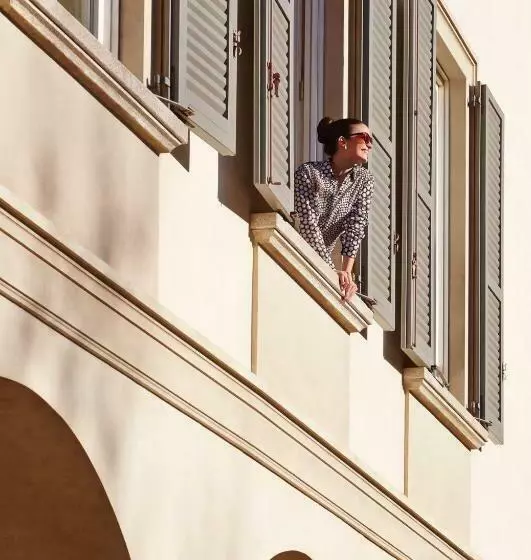 سوئیت جونیور با چشم‌انداز باغ, Four Seasons Hotel Milano