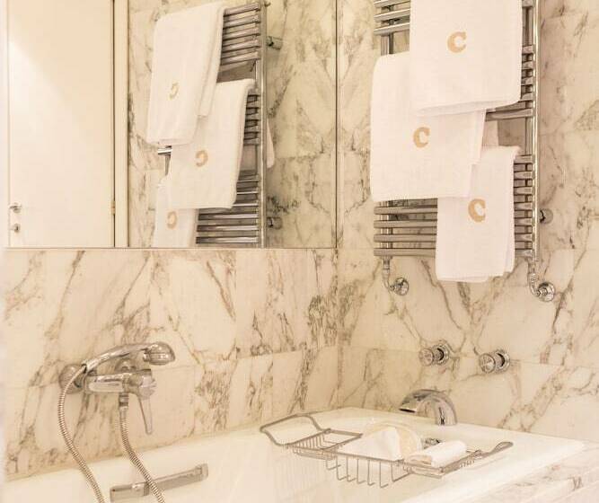 سوئیت جونیور با چشم‌انداز باغ, Four Seasons Hotel Milano