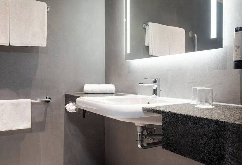 اتاق استاندارد, Intercityhotel Wien