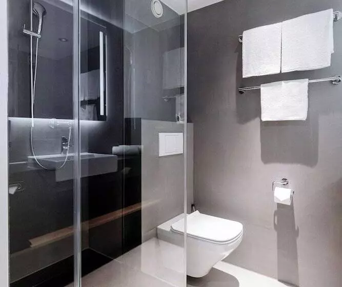 اتاق استاندارد, Intercityhotel Wien