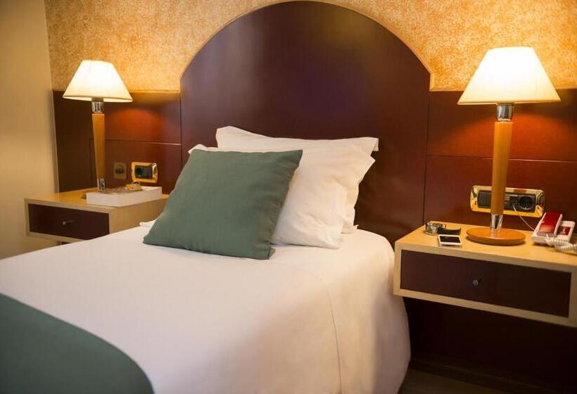 اتاق اکونومی یک تخته, Internacional Porto