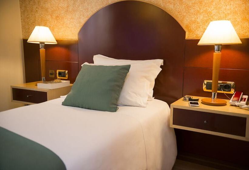 اتاق استاندارد یک نفره, Internacional Porto