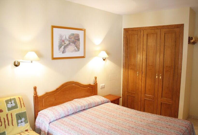 غرفة قياسية رباعية, Juan Canejan