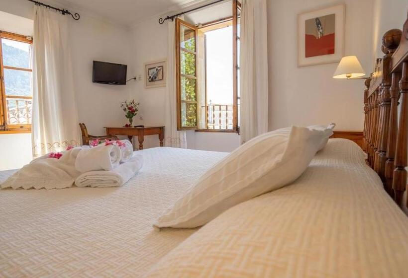 חדר סופריור, Juma Historic