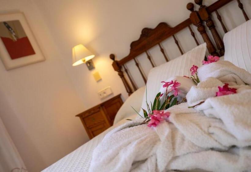 חדר סופריור, Juma Historic