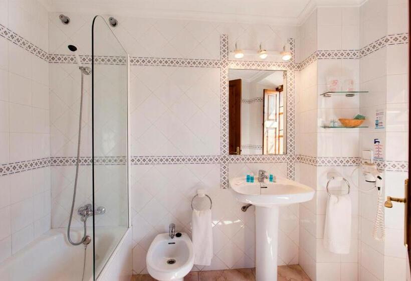 חדר סופריור, Juma Historic