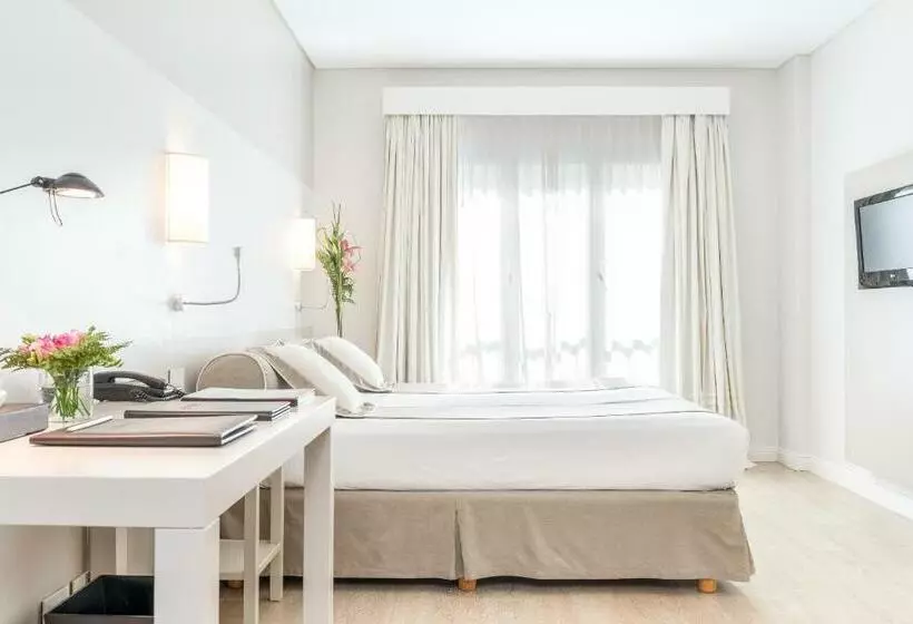 استودیوی استاندارد, Loi Suites Recoleta