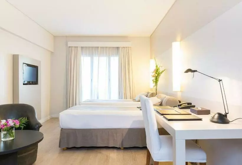 استودیوی استاندارد, Loi Suites Recoleta