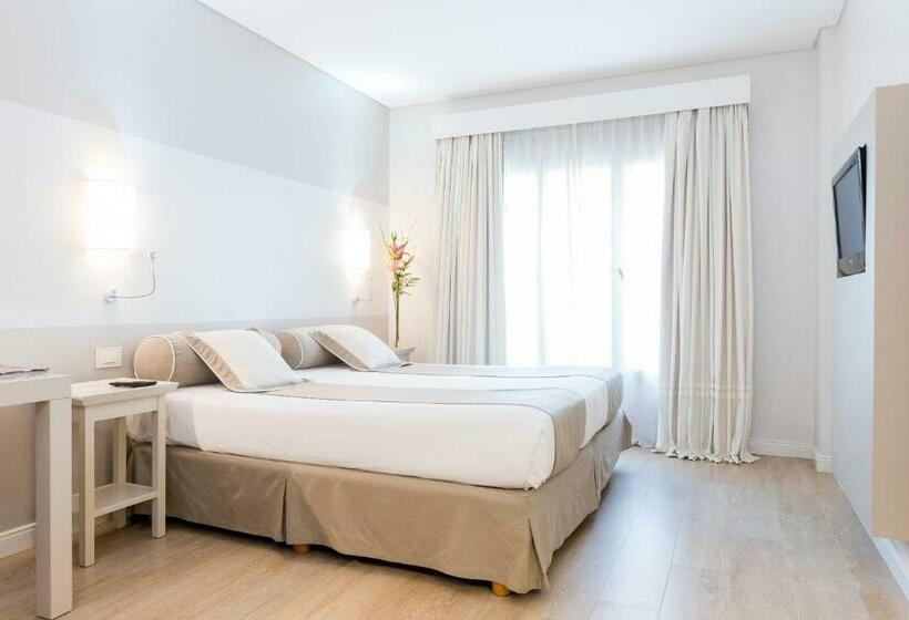 استودیوی استاندارد, Loi Suites Recoleta