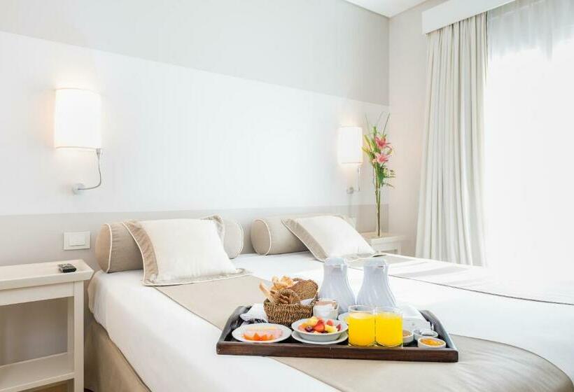 استودیوی استاندارد, Loi Suites Recoleta