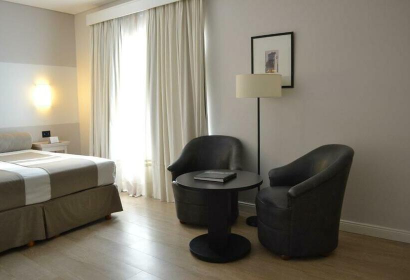 استودیوی استاندارد, Loi Suites Recoleta