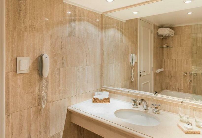 استودیوی استاندارد, Loi Suites Recoleta