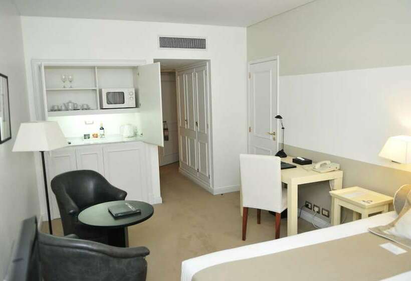 استودیوی استاندارد, Loi Suites Recoleta