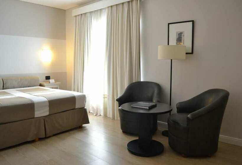 استودیوی استاندارد, Loi Suites Recoleta