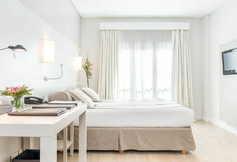 استودیوی استاندارد, Loi Suites Recoleta