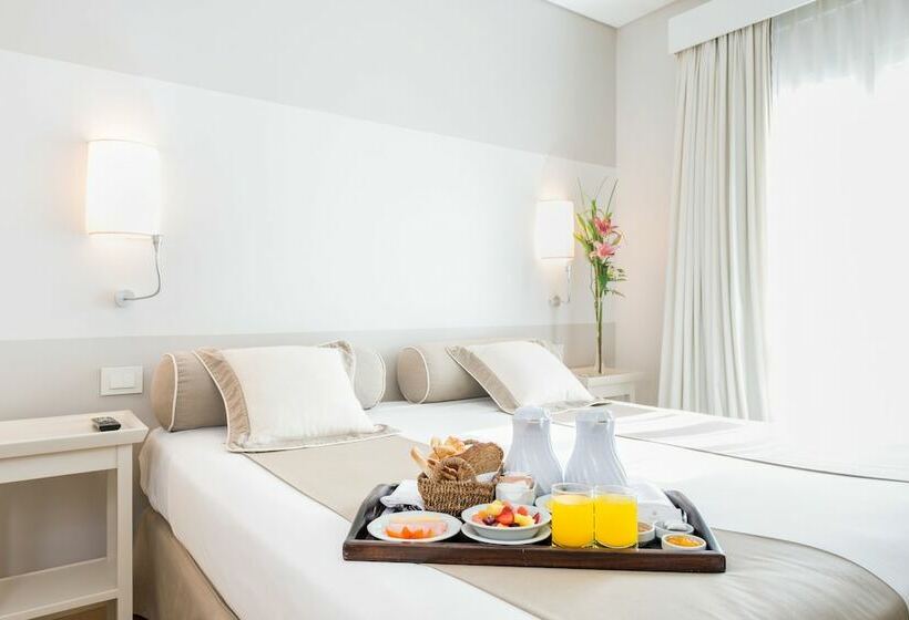 标准工作室, Loi Suites Recoleta