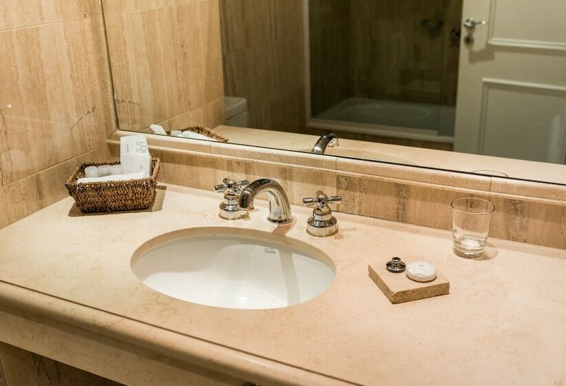 استودیوی استاندارد, Loi Suites Recoleta