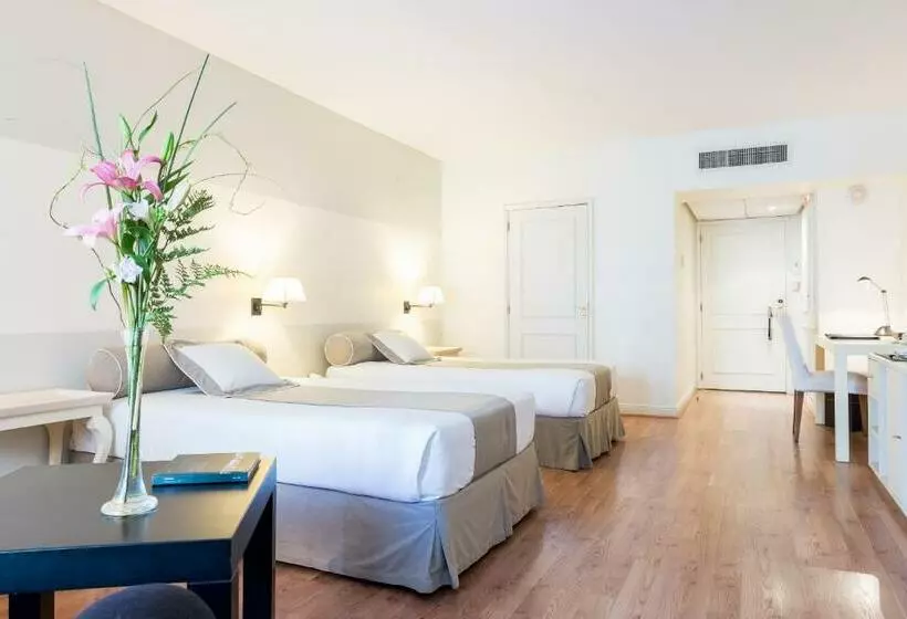 استودیو اجرایی, Loi Suites Recoleta