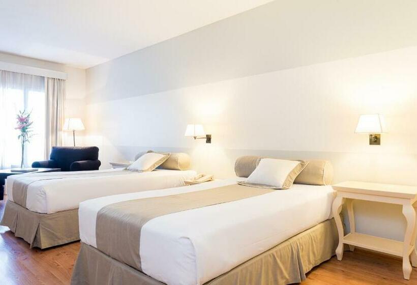 استودیو اجرایی, Loi Suites Recoleta