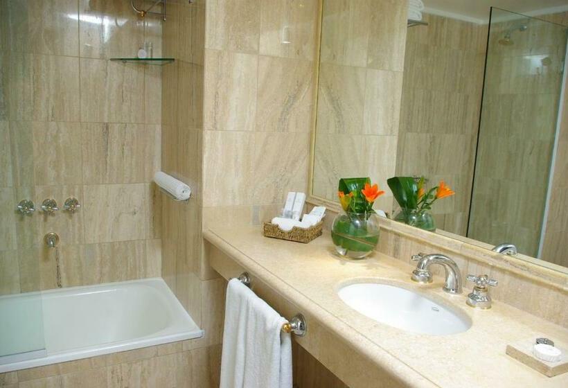 استودیو اجرایی, Loi Suites Recoleta