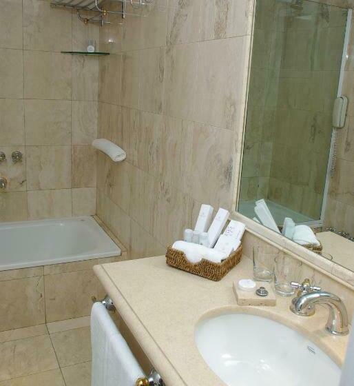 استودیو اجرایی, Loi Suites Recoleta