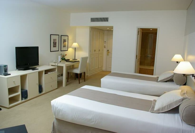 استودیو اجرایی, Loi Suites Recoleta