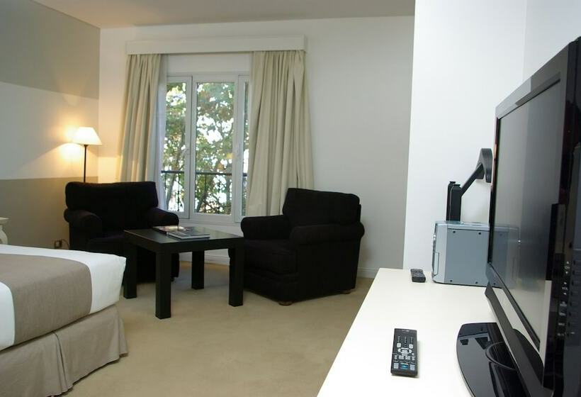 استودیو اجرایی, Loi Suites Recoleta