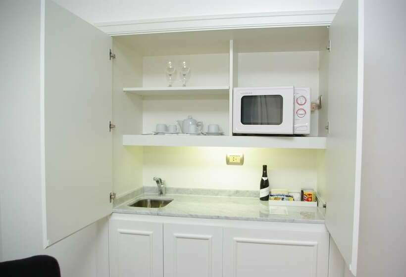 استودیو اجرایی, Loi Suites Recoleta