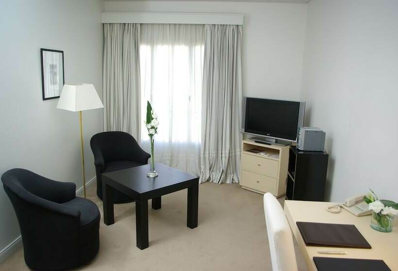 استودیو اجرایی, Loi Suites Recoleta