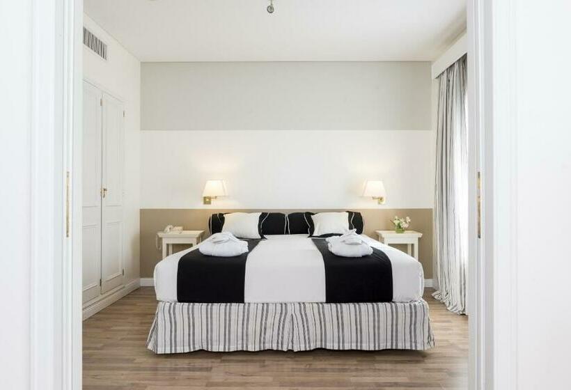 行政套房, Loi Suites Recoleta