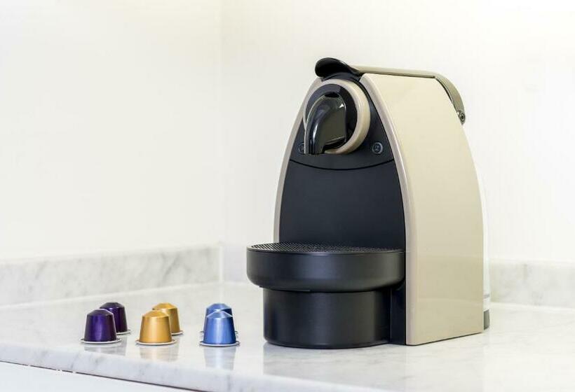 سوییت اجرایی, Loi Suites Recoleta