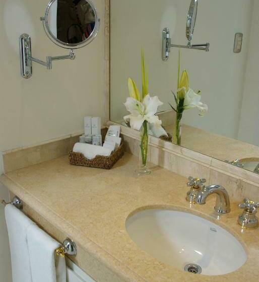 سوییت اجرایی, Loi Suites Recoleta