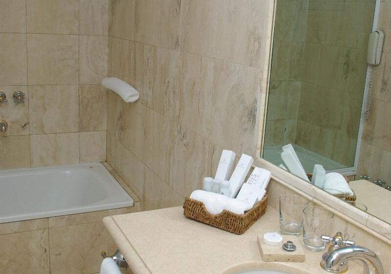 استودیو اجرایی, Loi Suites Recoleta