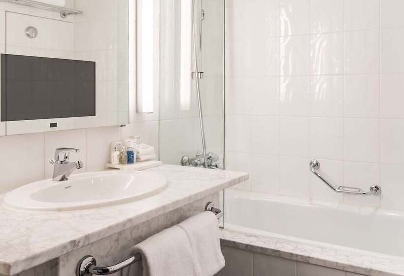 סוויטת ג'וניור, Radisson Blu Plaza Hotel, Helsinki