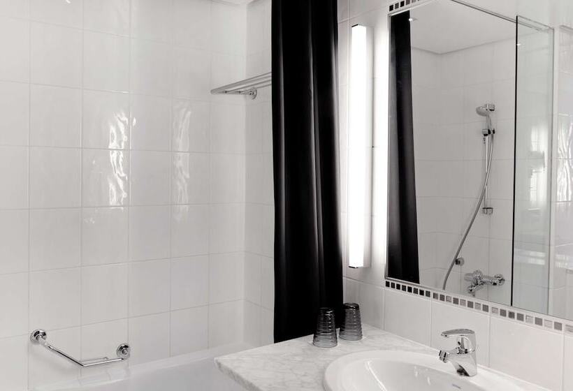 סוויטת ג'וניור, Radisson Blu Plaza Hotel, Helsinki