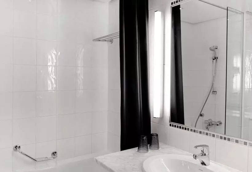 سوییت جونیور, Radisson Blu Plaza Hotel, Helsinki