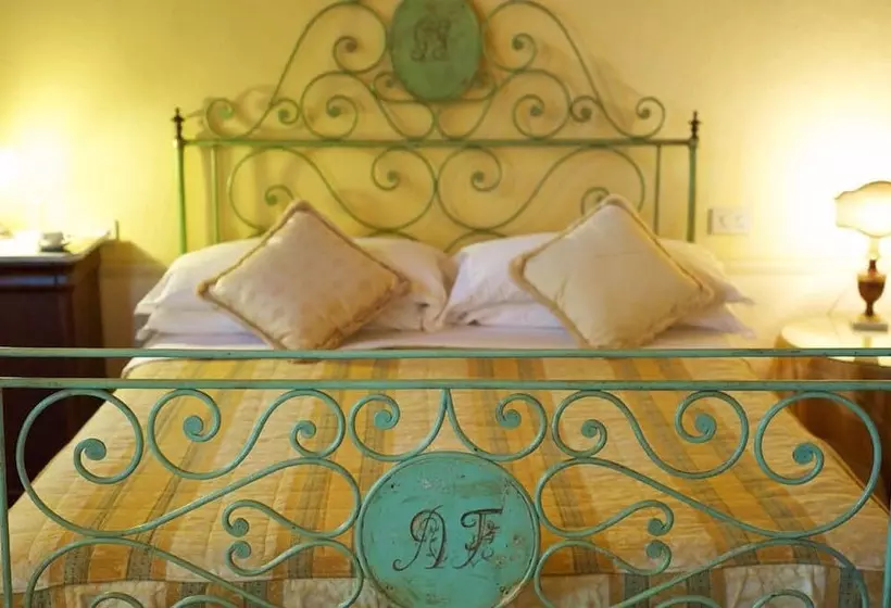 اتاق کلاسیک, Relais Villa Baldelli