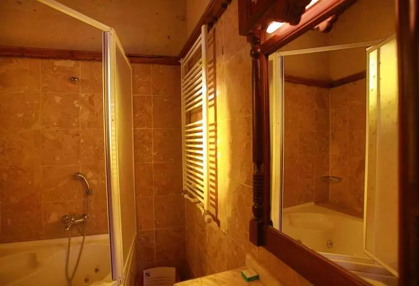 Standard Room with Hot Tub