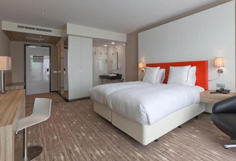 Номер Superior, Van Der Valk Hotel Schiphol