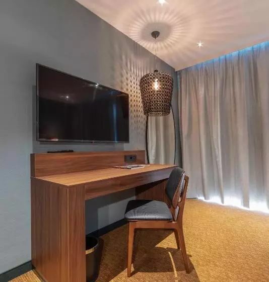 Deluxe Room, Van Der Valk Hotel Schiphol