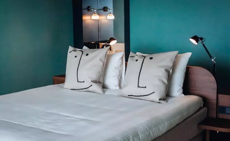 Comfort Triple Room, Van Der Valk Hotel Schiphol