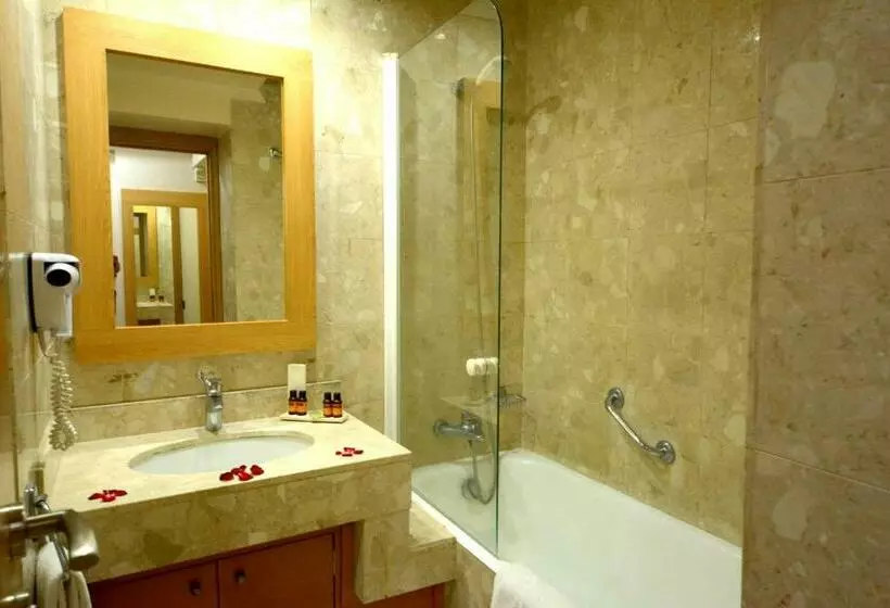 اتاق استاندارد, Oasis Hotel & Spa