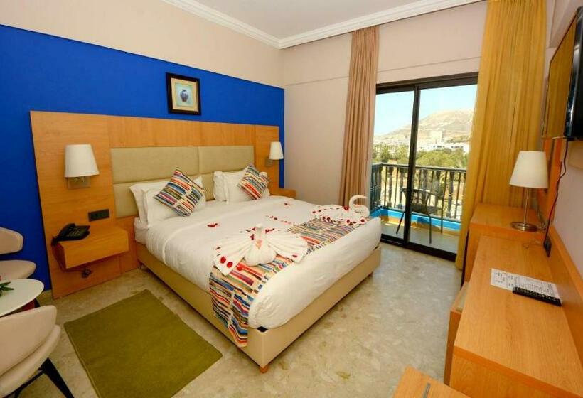 Люкс, Oasis Hotel & Spa