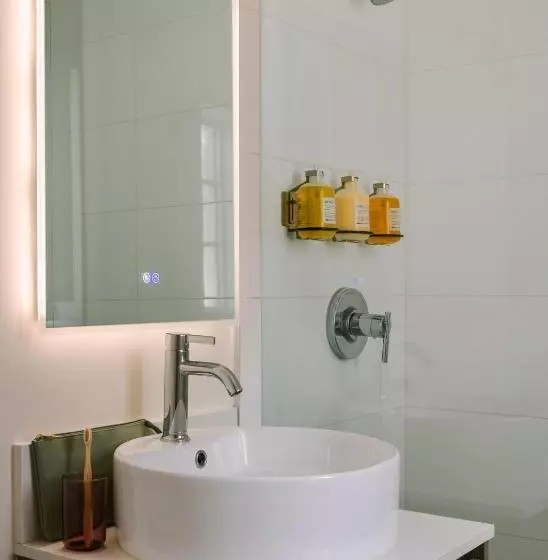 اتاق استاندارد, Sonder The Deco