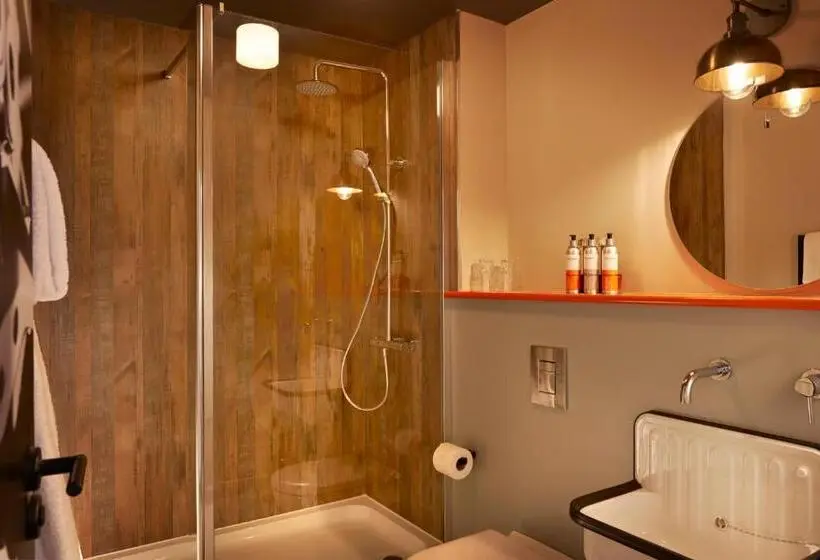 オーシャンビュースタンダードルーム, Bike & Boot Inns Scarborough Leisure Hotels For Now