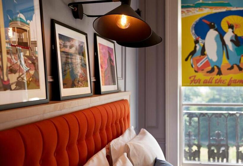 オーシャンビュースーペリアールーム, Bike & Boot Inns Scarborough Leisure Hotels For Now