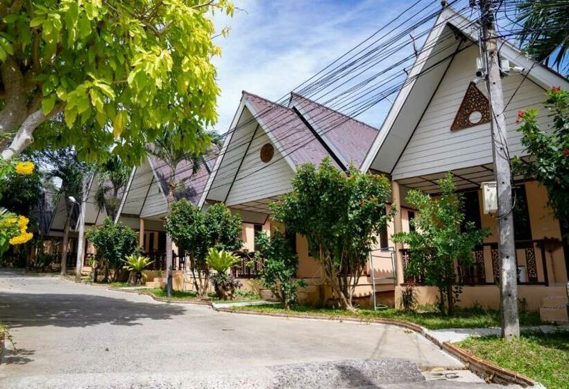 غرفة ديلوكس, Tompizza Resort