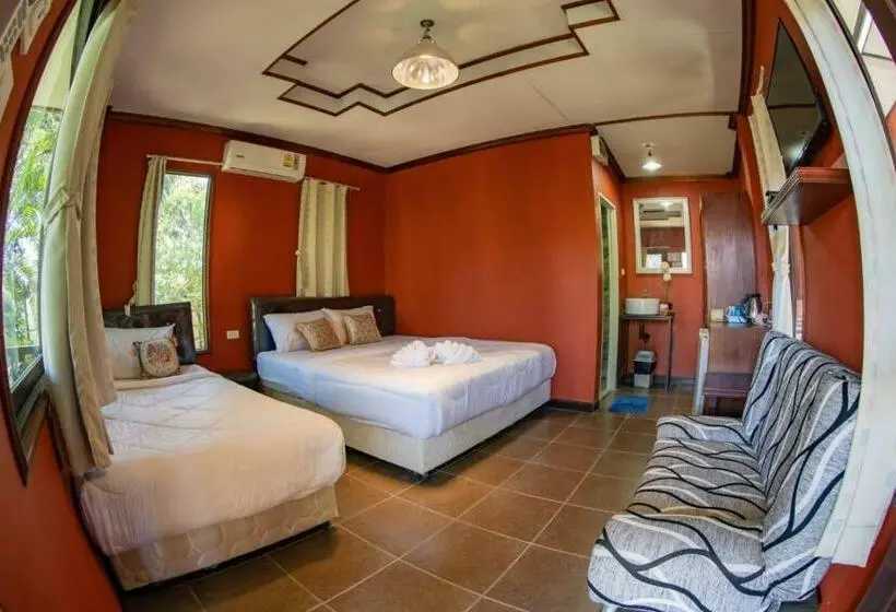 Perhesviitti, Tompizza Resort