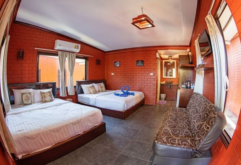 جناح عائلي, Tompizza Resort